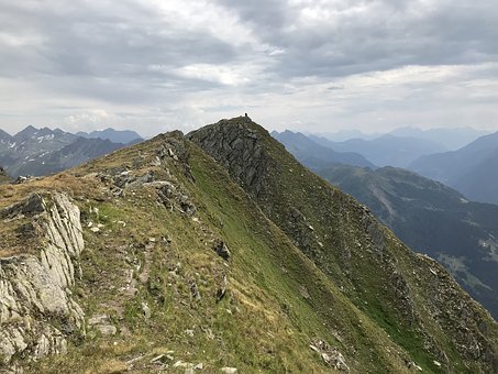 337576