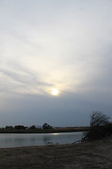347983